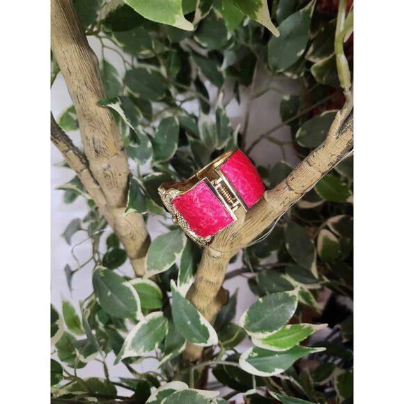 Fashion Cute Enamel Owl Bangle Fold-Over Bracelet / Red - Picture 3 of 7